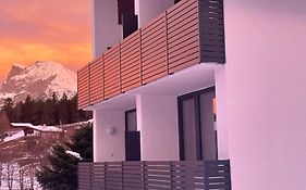 Nest'L Appartements & Zimmer